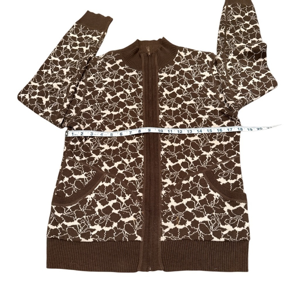 Title nine Brown Floral print Full Zip Mock Neck Sweater with Pockets - Picture 4 of 7